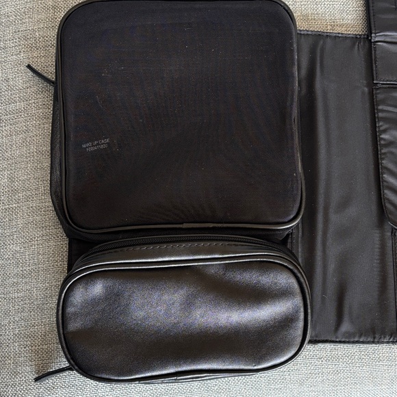 Dior Beauty makeup toiletry Black faux leather Bag - Picture 4 of 14